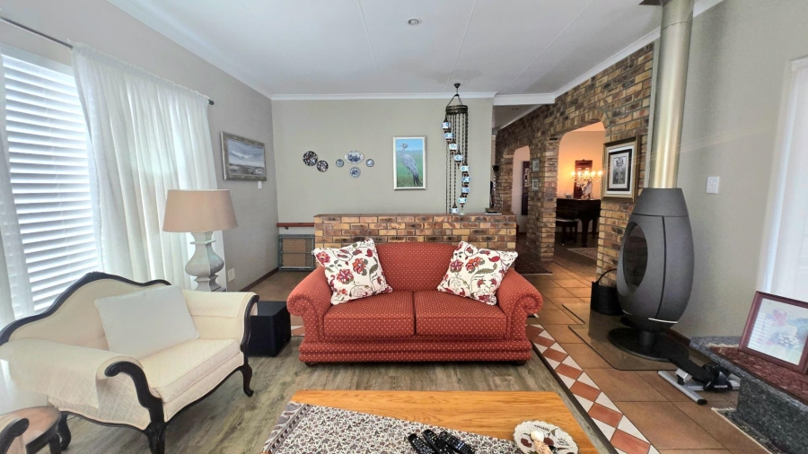 4 Bedroom Property for Sale in Kleinbaai Western Cape